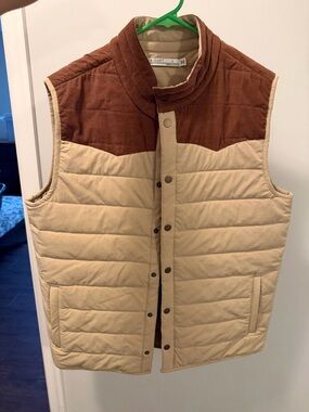 Criquet Two-Tone Quilted Vest in Beige and Brown